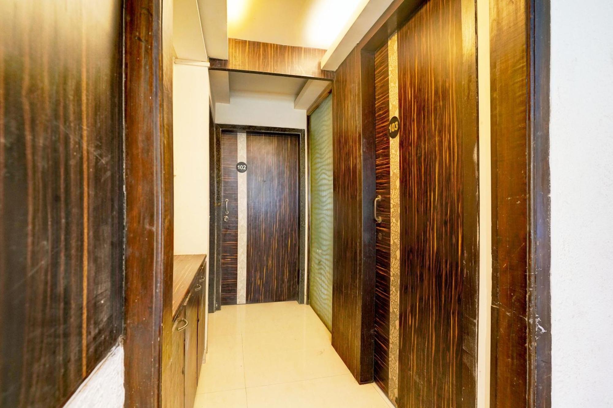 Super Hotel O Seawoods Near Palm Beach Road Formerly Sai Roop Navi Mumbai Exteriör bild