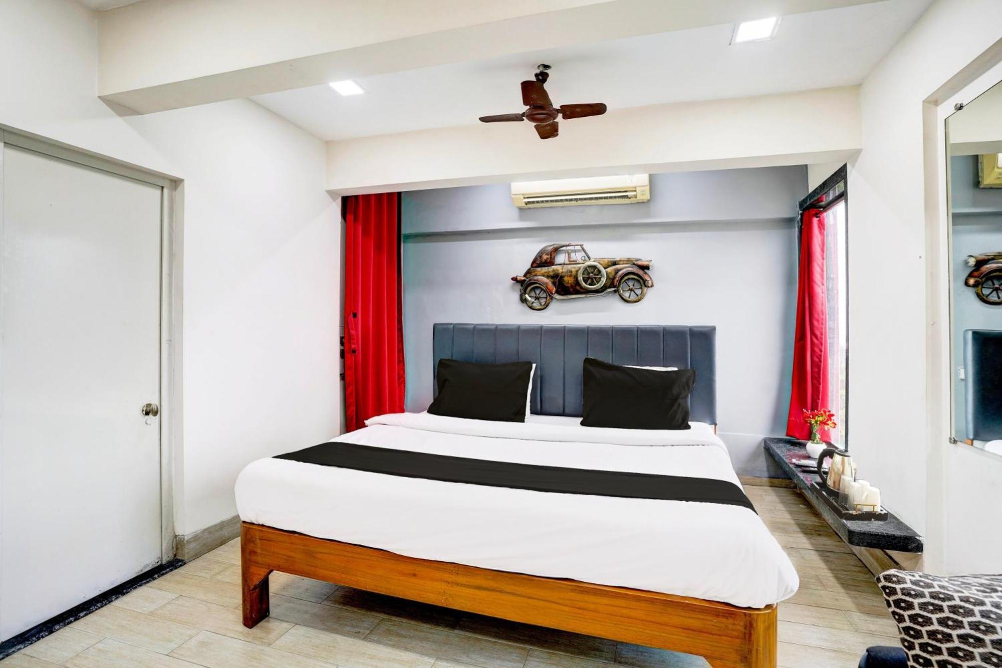 Super Hotel O Seawoods Near Palm Beach Road Formerly Sai Roop Navi Mumbai Exteriör bild