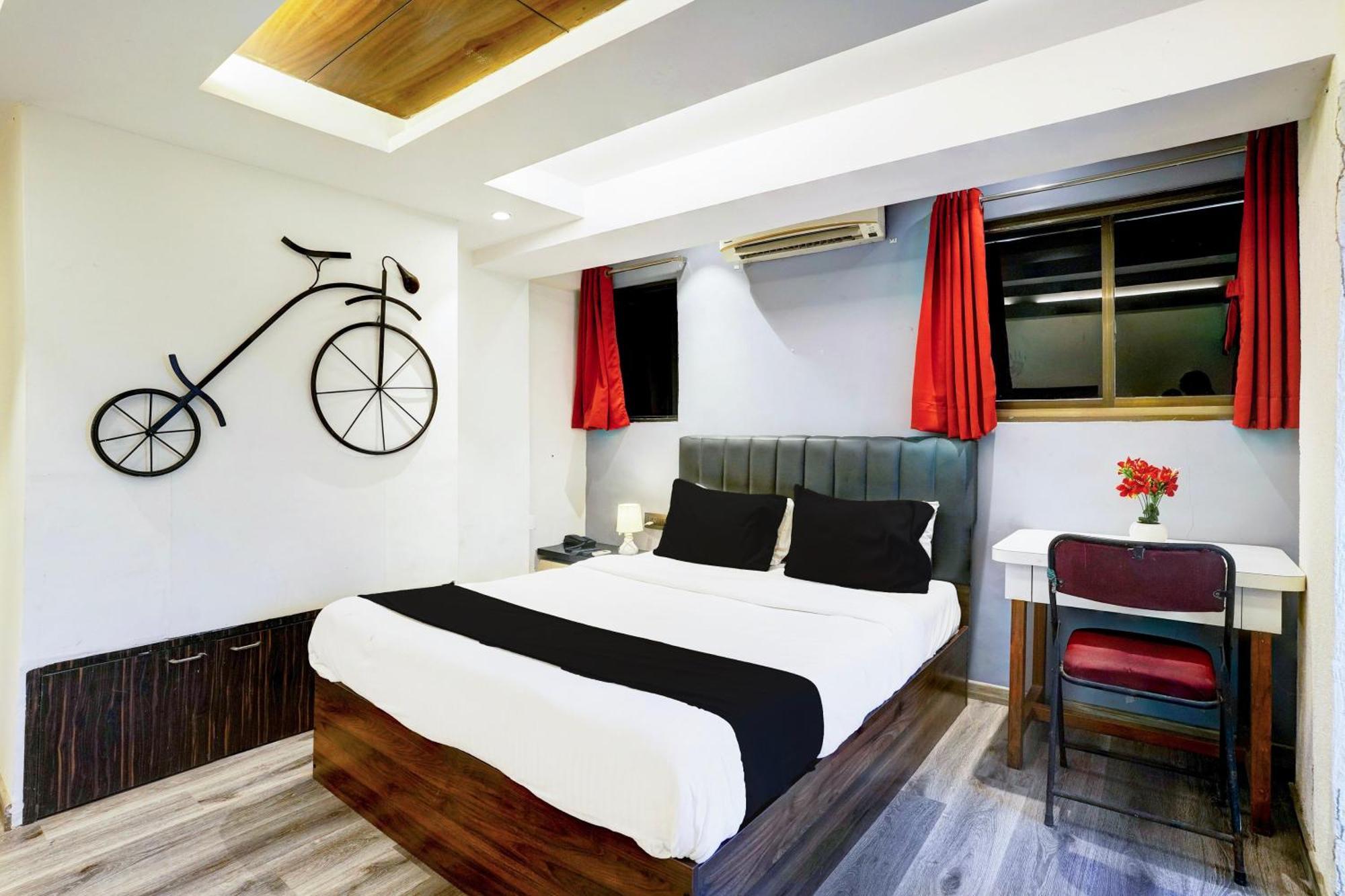 Super Hotel O Seawoods Near Palm Beach Road Formerly Sai Roop Navi Mumbai Exteriör bild